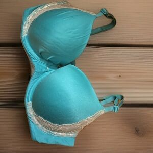 Victoria's Secret Turquoise Lace Trim Bra